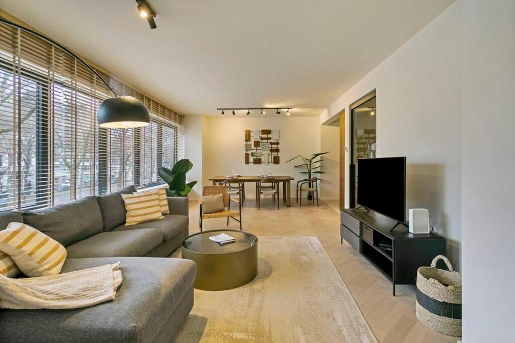 Appartement Luxurious 2-bdr @ Trendy South Area 2 Antwerpen